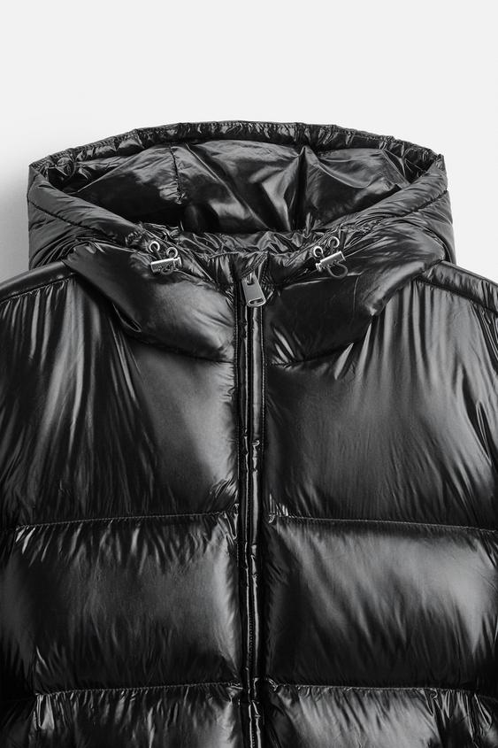 Stijlvolle heren pufferjas, groen. Warme donsjas voor winterse outdoor activiteiten en casual look.