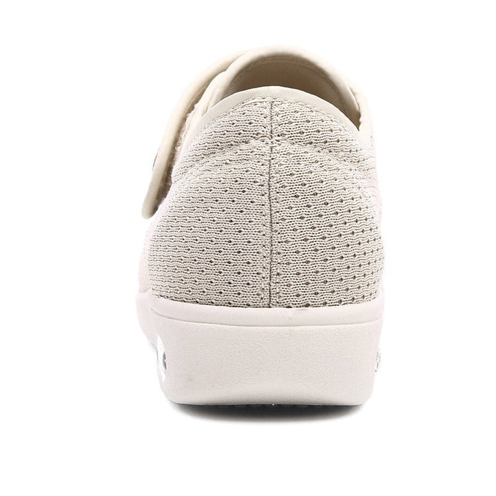 Extra brede diabetische dames schoenen met klittenband, ontworpen voor comfort en voetgezondheid. Orthopedisch.