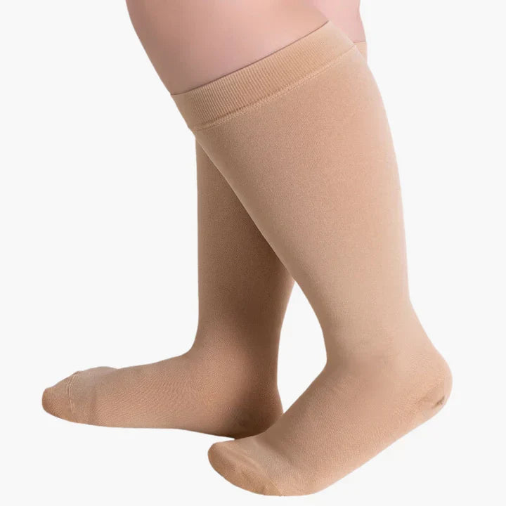 Unisex compressiekousen voor dagelijks comfort, ondersteuning en verbeterde bloedsomloop.
