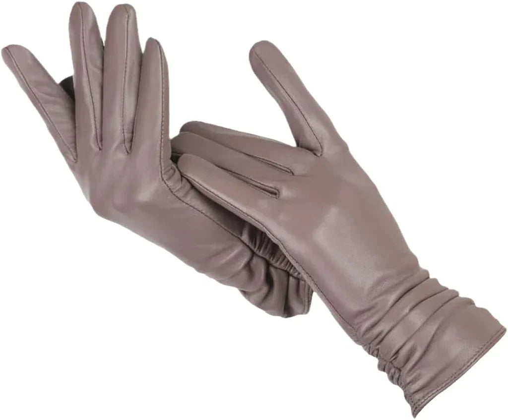 Tijdloze klassieke leren dameshandschoenen. Hoogwaardige kwaliteit voor duurzaam wintergebruik.
