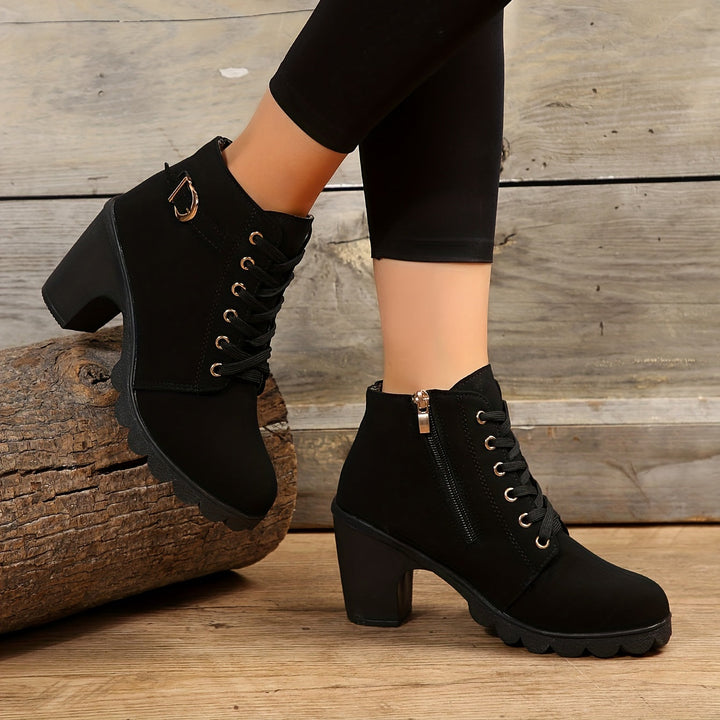 Veelzijdige orthopedische dames enkellaarsjes Celesta; combineer comfort met chic en casual damesmode.