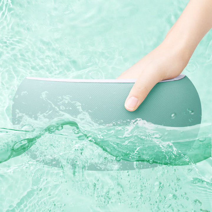 Ergonomisch verwarmingskussen CozyTherm met vibratiemassage voor nek en schouders, ideaal voor spierontspanning.