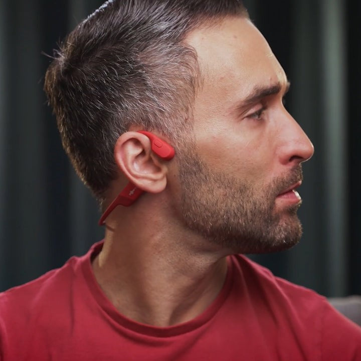 Draadloze bone conduction sportkoptelefoon, waterdicht (IP67), voor hardlopen en fietsen.