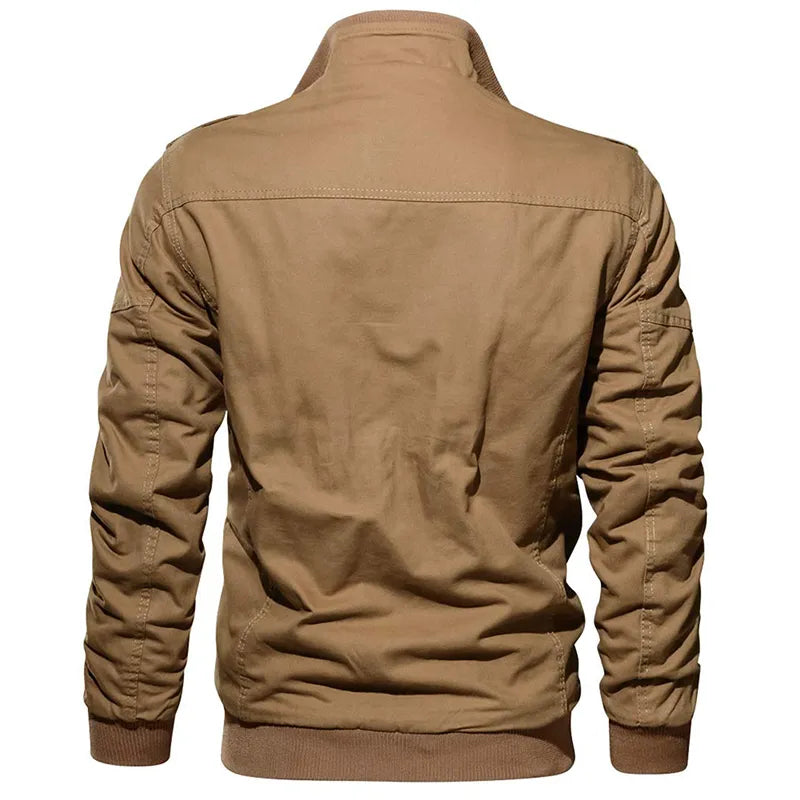 Plus size militaire herenjas, comfortabel en warm voor alle maten.
