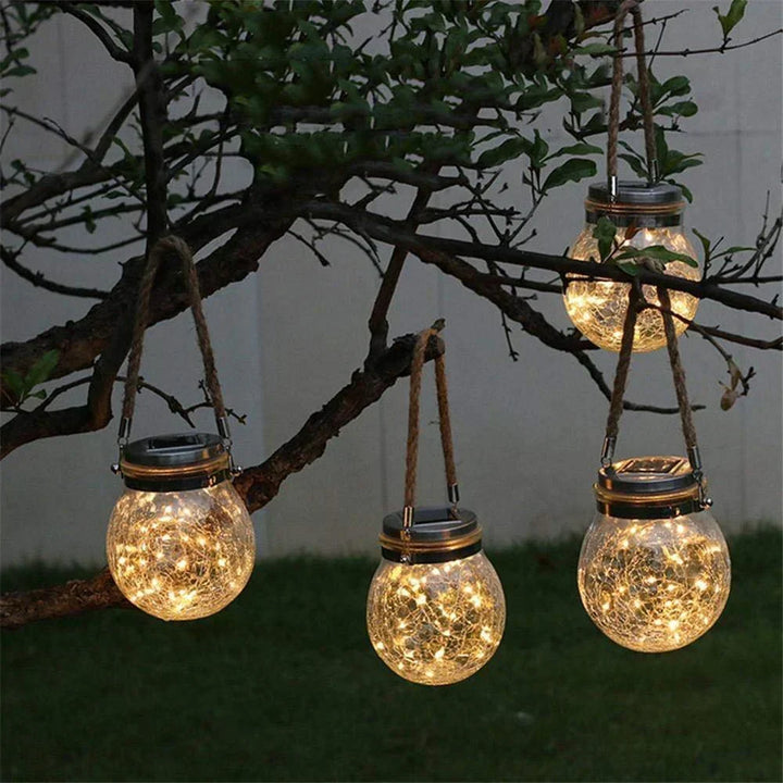 Gezellige Lunara weckpotlamp op zonne-energie voor sfeervolle buitenverlichting in de tuin, op terras of balkon.