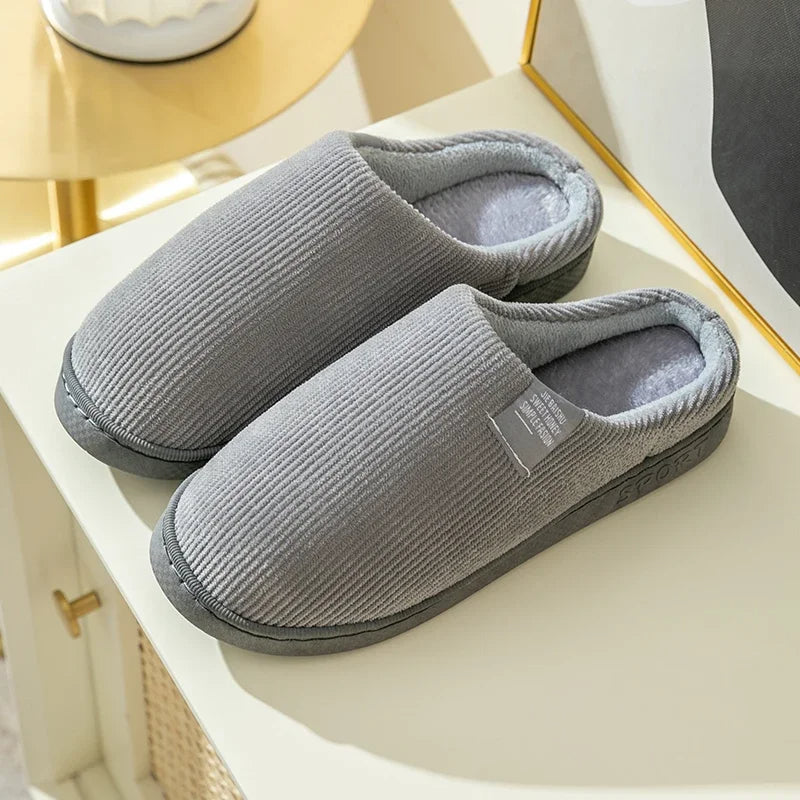 Hoymans SunStride pluche pantoffels, unisex, warm en anti-slip, perfect voor koude winterdagen.
