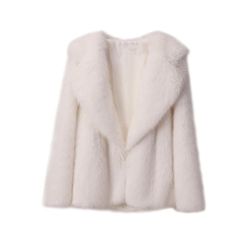 Pluizige damesjas, oversized en warm, een comfortabele en trendy keuze voor de winter.
