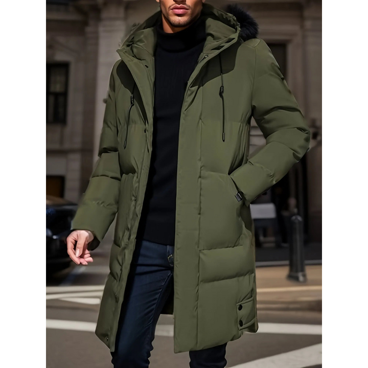 Casual lange heren winterjas, de Dom parka in legergroen. Perfect voor koude dagen en outdoor.