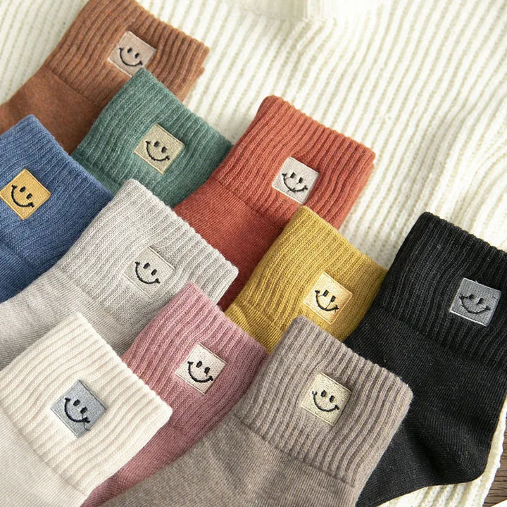 Comfortabele dames glimlach sokken, casual en vrolijk. Jouw nieuwe favoriete sokken.