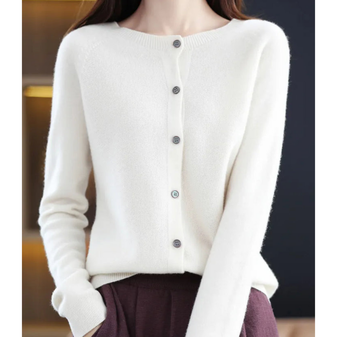 Stijlvolle dames trui met knoopsluiting, comfortabel gebreid voor de herfst.