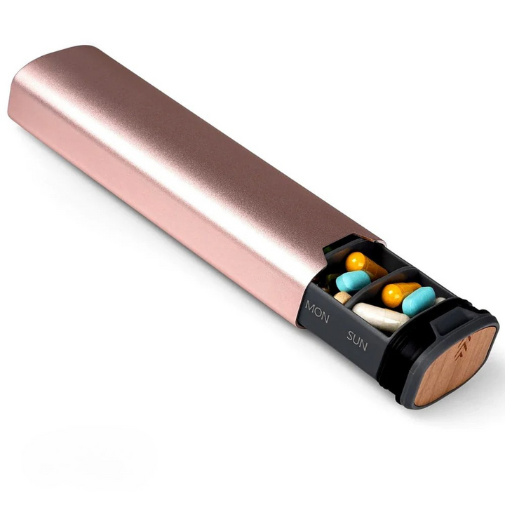 Essentiële gezondheidshulp; compacte medicatie-organizer helpt bij het dagelijks innemen van medicijnen en pillen.