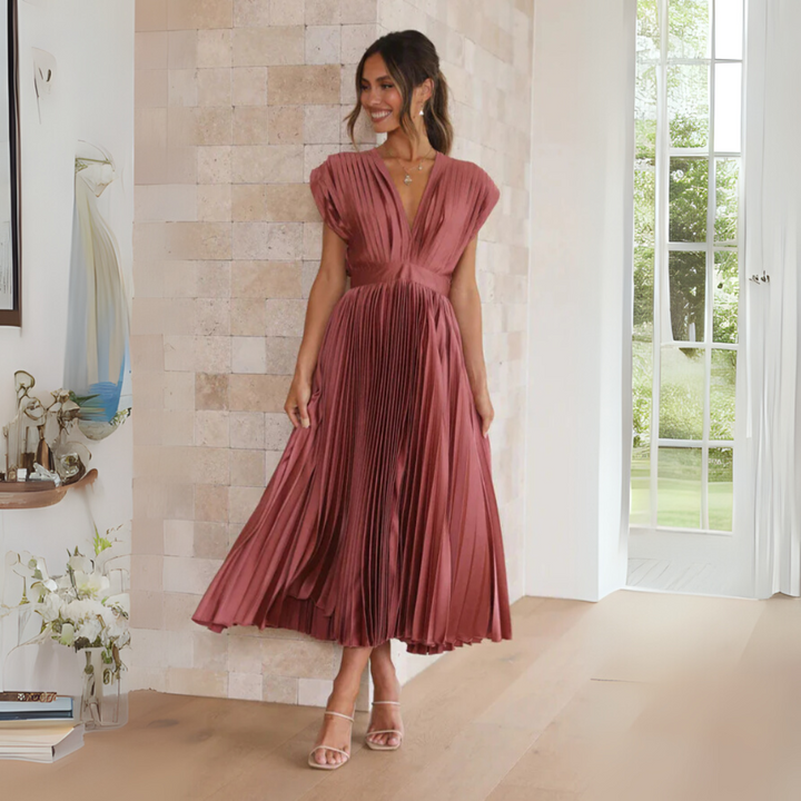 Stijlvolle dames geplooide V-hals jurk. Deze elegante maxi-jurk is perfect voor elke gelegenheid.
