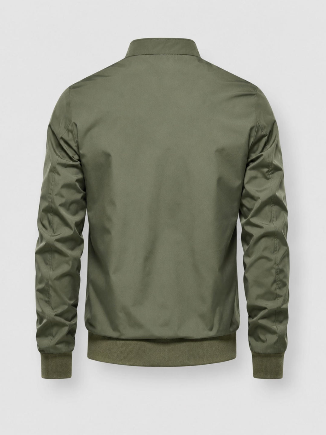 Zijkant van een stijlvol heren bomberjack, met opstaande kraag en comfortabele regular fit voor de herfst.