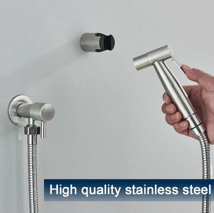 Eenvoudig te installeren bidet sproeier, ideaal voor een snelle en grondige reiniging.