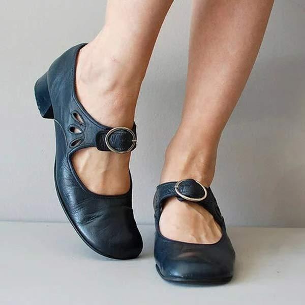 Stijlvolle sandalen voor vrouwen in bruin, met lage hak en gesp, voor comfortabele zomerse dagen.