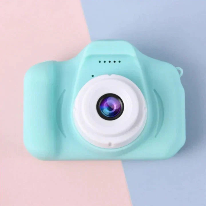 Veelzijdige videocamera: Digitale minicamera met filmlook en videofunctie. Compact design, directe overdracht naar smartphone.