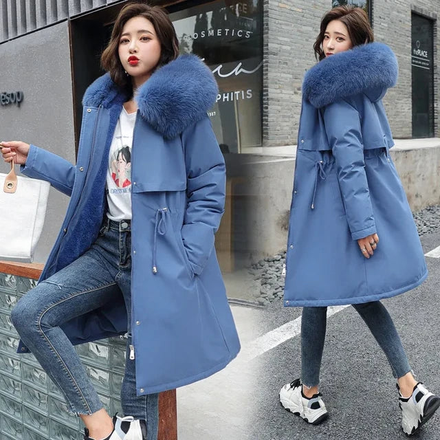 Stijlvolle dames winterparka met capuchon. Een trendy en comfortabele winterjas voor elke gelegenheid.