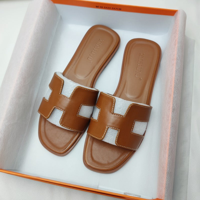 Essentiële TrendySoft dames zomerslippers, comfortabel en modieus voor strand en vrije tijd.