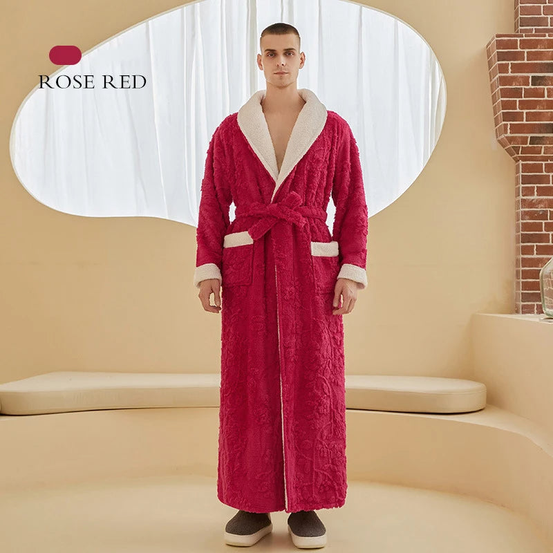 Heren badjas van hoogwaardig jacquard fleece, biedt ultiem comfort en warmte na het baden.