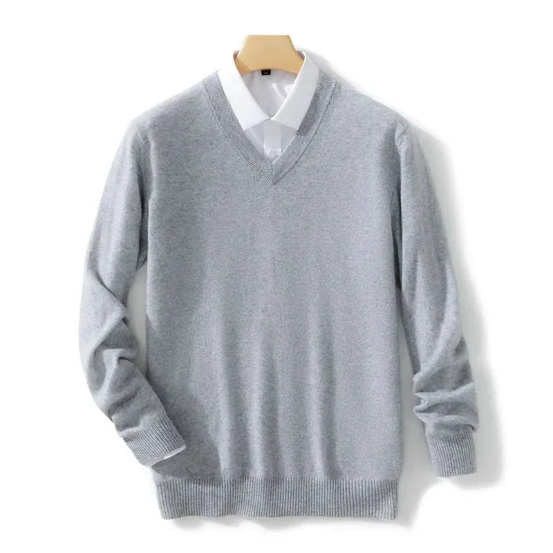 Casual heren V-hals trui met klassieke touch. Heerlijk comfortabel, perfecte lente/herfst kleding voor mannen.