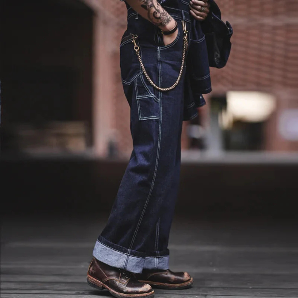 Stijlvolle dames spijkeroverall in indigo, ideaal voor een casual outfit of utility gebruik.