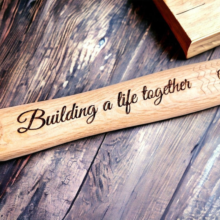 Houten hamer en meetlint, gepersonaliseerd handgereedschap. Perfect cadeau voor papa of klusser.