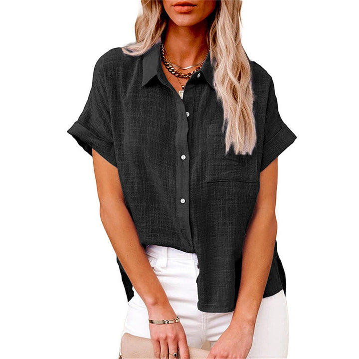 Comfortabele, losvallende damesblouse met korte mouwen, perfect als luchtige zomerkleding met knopen.