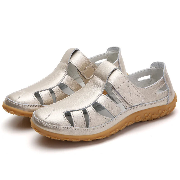 Functionele dames sandalen, orthopedisch en antislip, zorgen voor uitstekende voetenondersteuning.