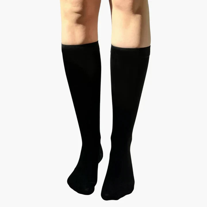 LuxCompress unisex compressiekousen, ook in grote maten, voor comfort en ondersteuning de hele dag.