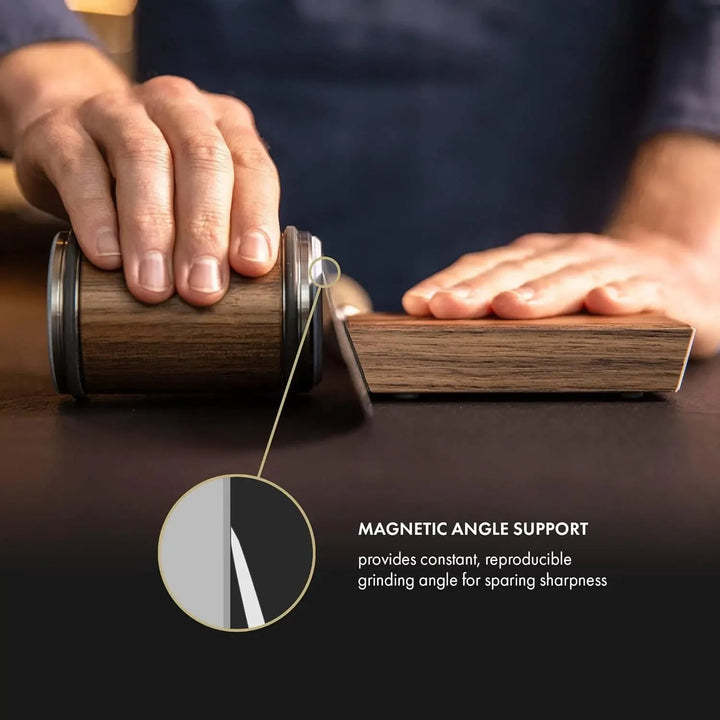 Universele magnetische messenslijper met rolmes en diamant slijpsteen voor scherpe keukenmessen.