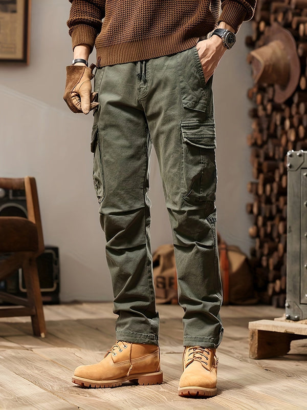 Stijlvolle heren cargo broek Cedric, ideaal voor casual en outdoor avonturen. Comfortabel en functioneel katoen.