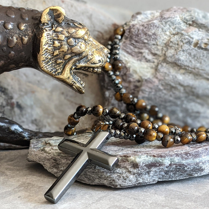 Mannen tijgeroog & lapis lazuli kruis rozenkrans halsketting. Spiritueel edelsteen sieraad voor bescherming.