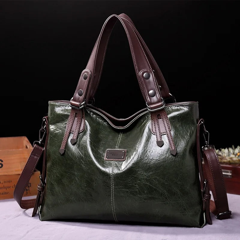 Elegante vintage dames schoudertas van zacht leer, ruim en ideaal voor dagelijks gebruik.