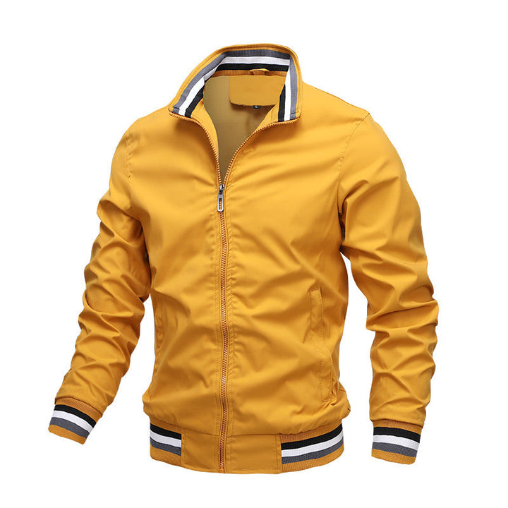 Lichtgewicht heren zomerjas, comfortabel en ademend, perfect voor warme en zonnige dagen.