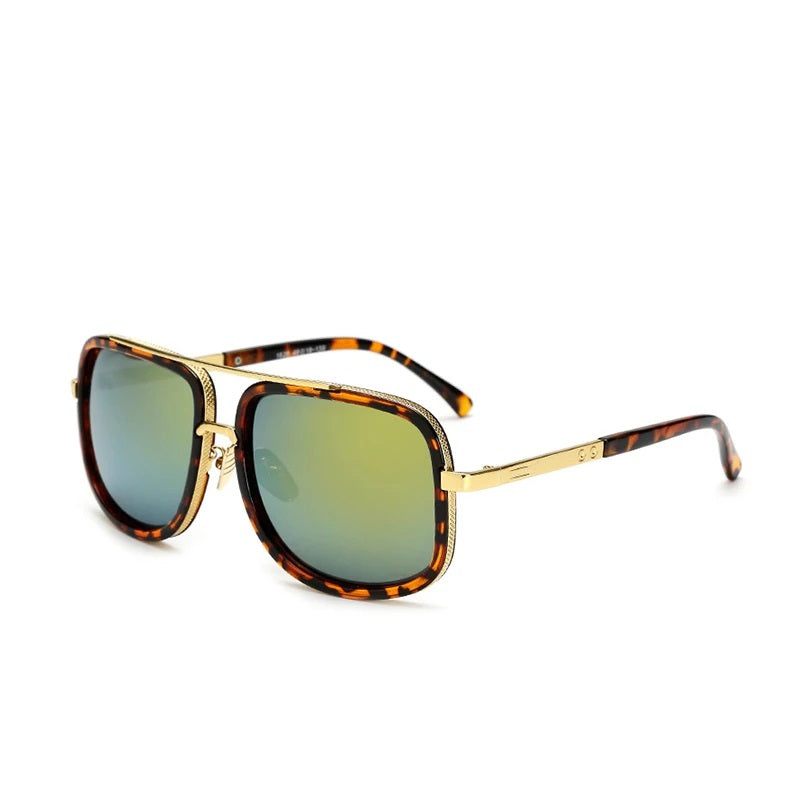 Retro metalen zonnebril, vierkant en unisex, ideaal voor een trendy en modieuze uitstraling.