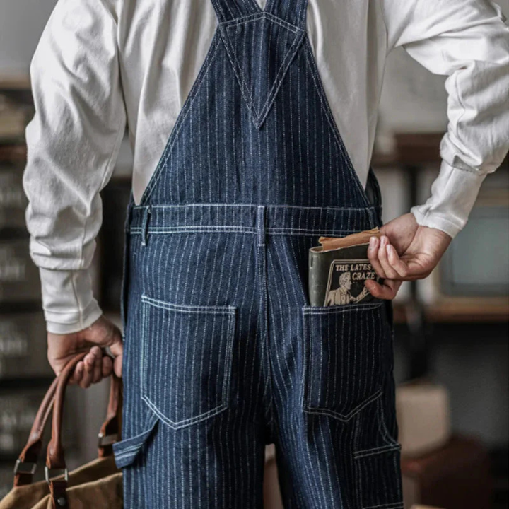 Veelzijdige indigo denim damesoverall, gemaakt van duurzame spijkerstof voor optimaal comfort.