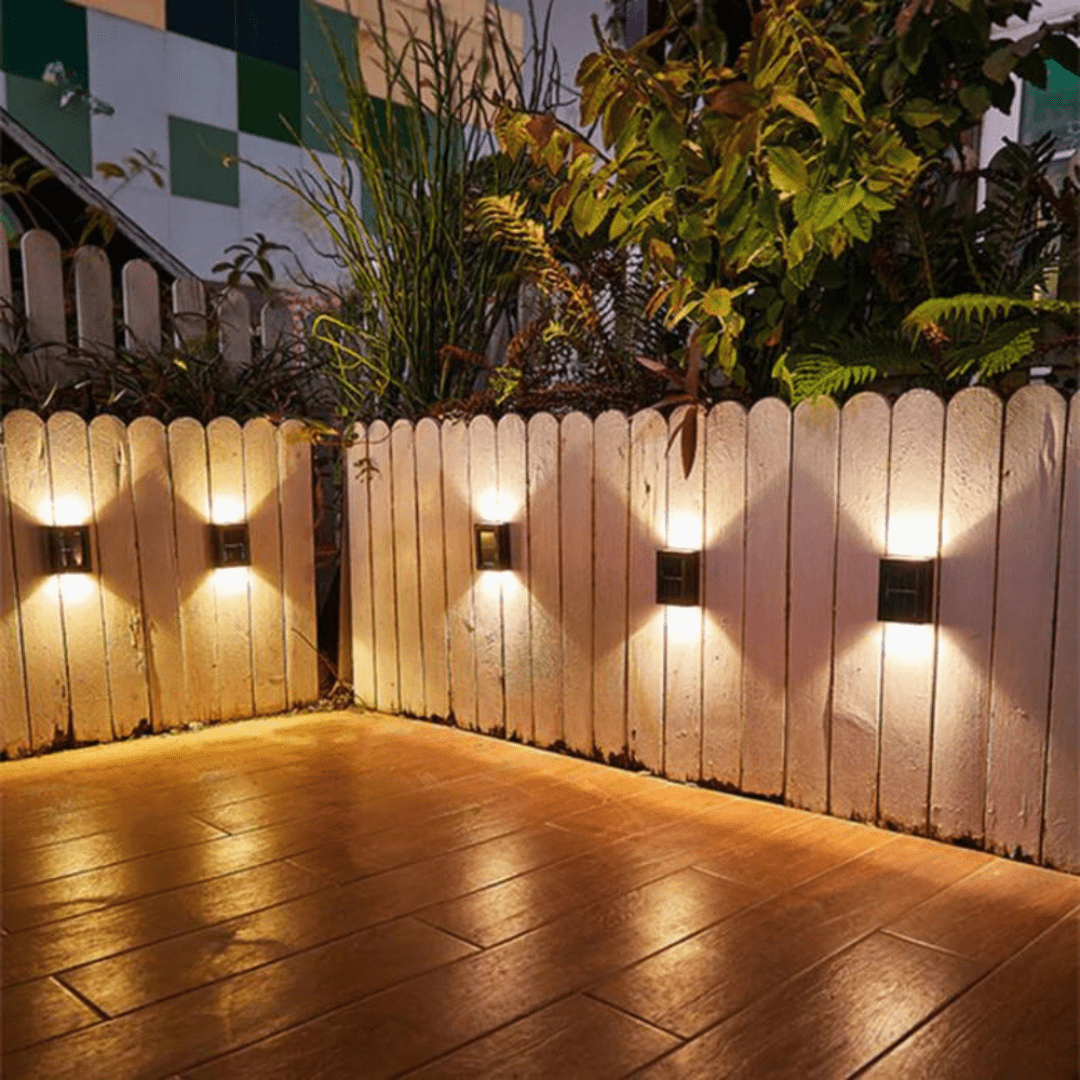 Stijlvolle Solaria Luxe zonnelampen set met warmwit licht. Ideaal voor draadloze tuin- en padverlichting.