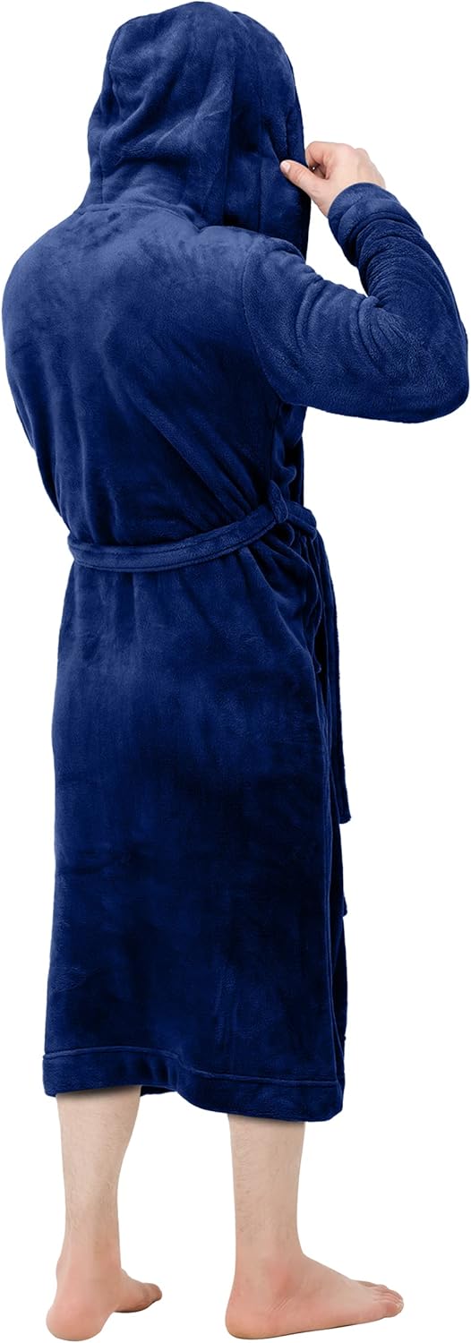 Behaaglijke heren badjas van fleece met capuchon, warm en comfortabel huispak.