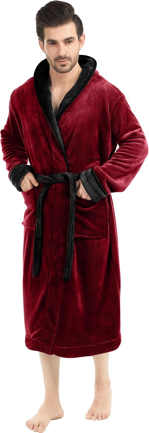 Warme heren badjas met capuchon van fleece, heerlijk voor ontspanning thuis.