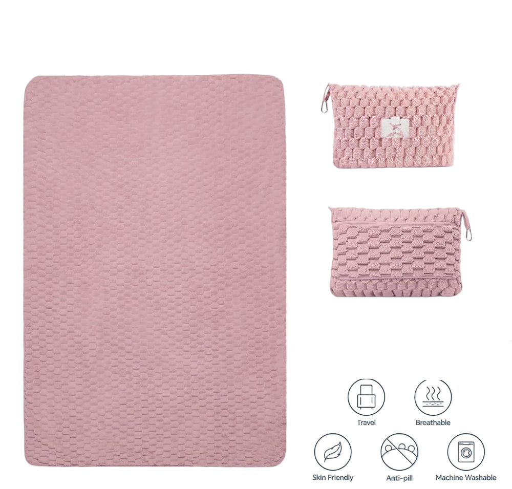 Opvouwbare flanellen reisdeken met kussenzak. Ideaal voor reizen, kamperen en extra comfort onderweg.