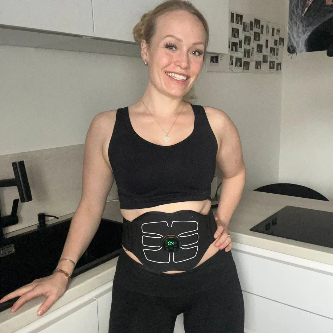Spierstimulatie met CorePulse EMS buiktrainer; ideaal voor buikspieren en effectieve vetverbranding.