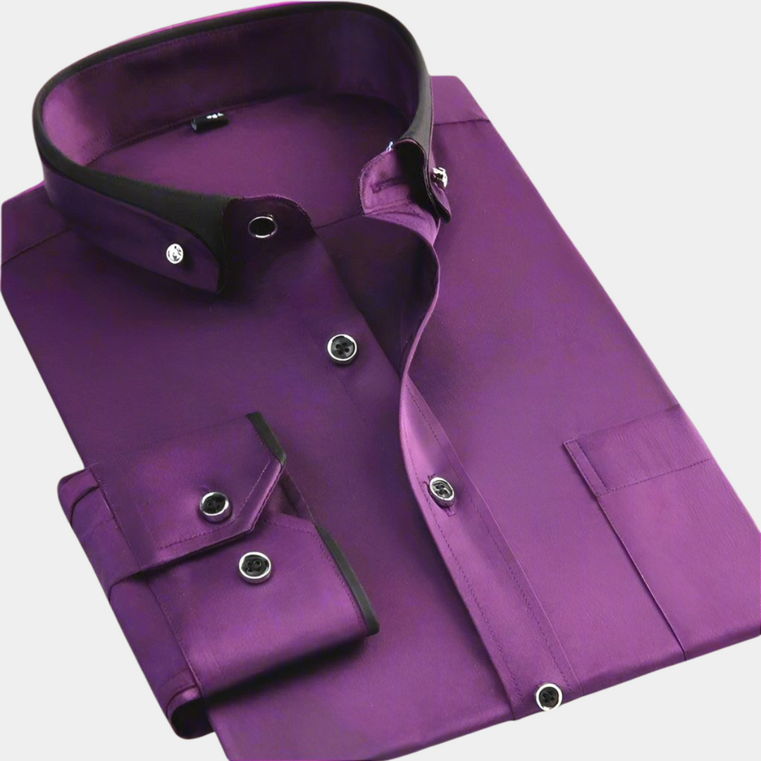 Klassiek heren overhemd lange mouwen, met subtiele details die de elegante mannenmode benadrukken.