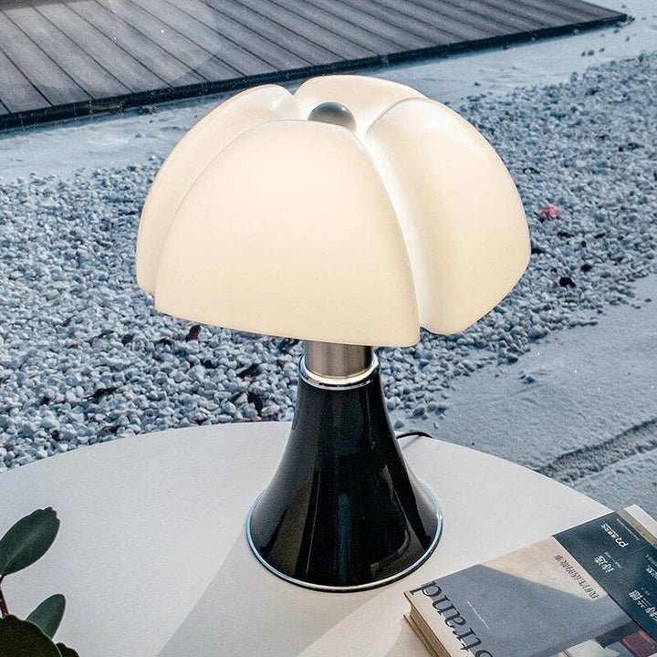 Stijlvolle moderne tafellamp met aanraakschakelaar, dimbare LED sfeerverlichting voor slaapkamer of kantoor.