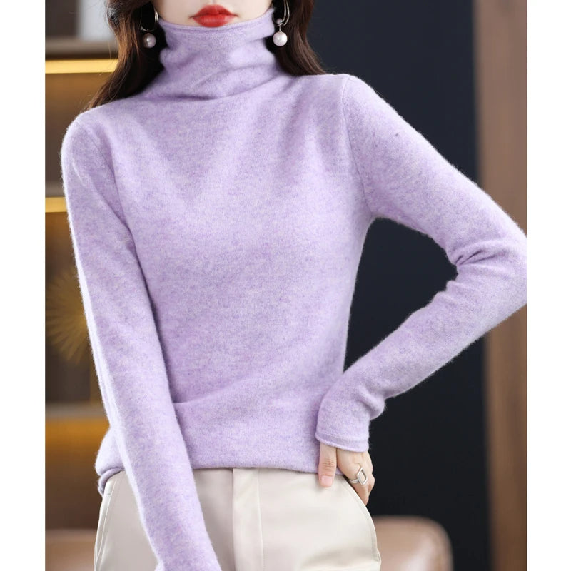 Gebreide effen kasjmier dames trui, stijlvol en warm, een essentieel kledingstuk voor de winter.