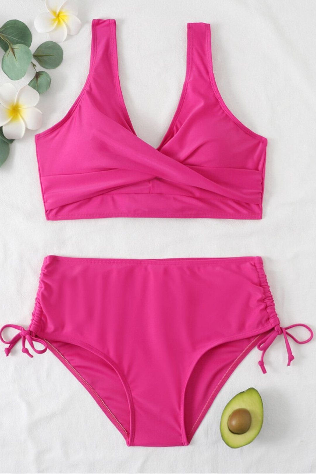 Comfortabele en effen dames badmode Solea. Sportieve bikiniset met uitstekende pasvorm voor de zomer.