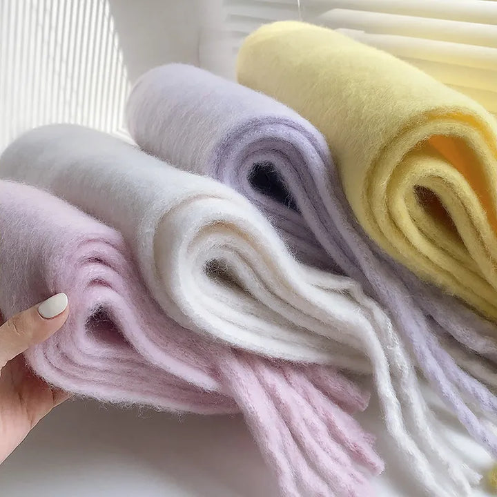 Veelzijdige effen kasjmier sjaal voor dames, warm en chic winteraccessoire.