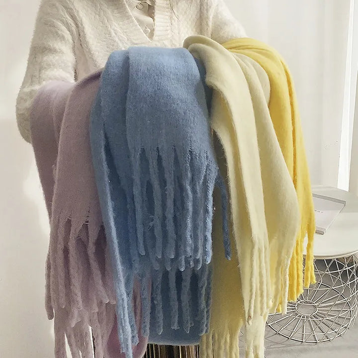 Hoogwaardige kasjmier sjaal voor dames, duurzaam en warm winter modeaccessoire.