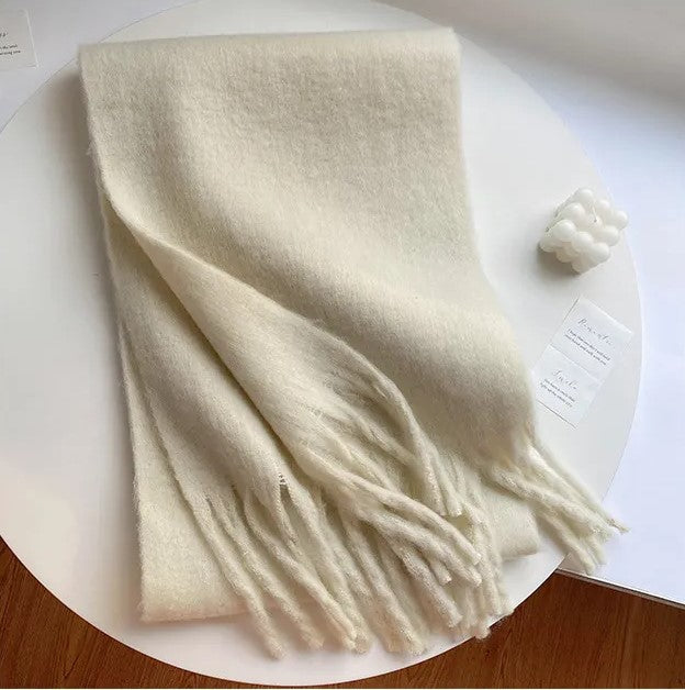 Comfortabele kasjmier sjaal voor dames, een zacht en warm modeaccessoire voor de winter.