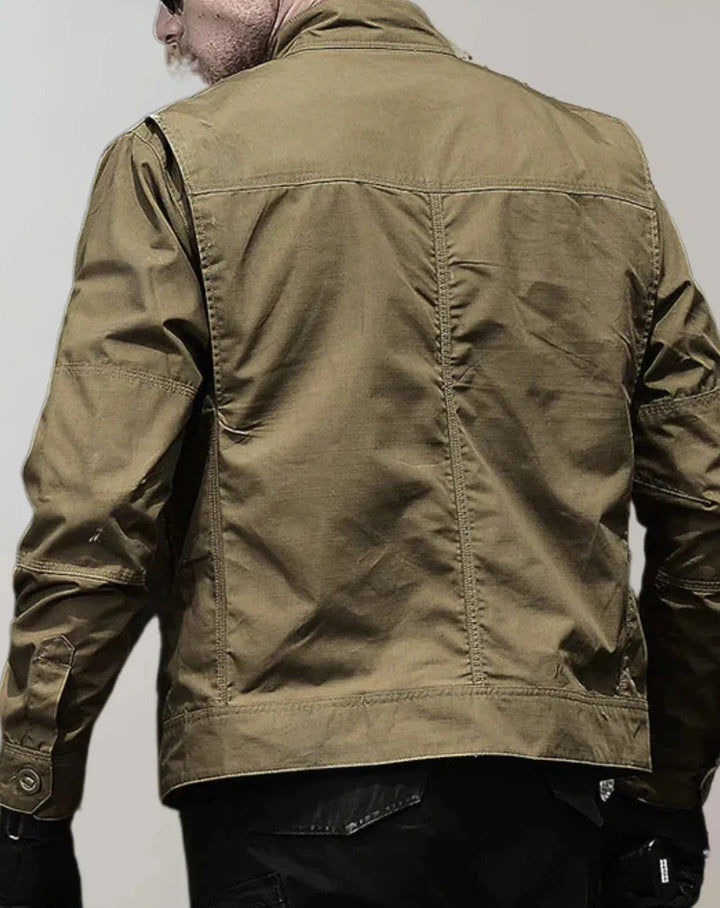 Comfortabele Legend heren cargojack in legergroen. Stijlvolle en veelzijdige casual legermode voor heren.