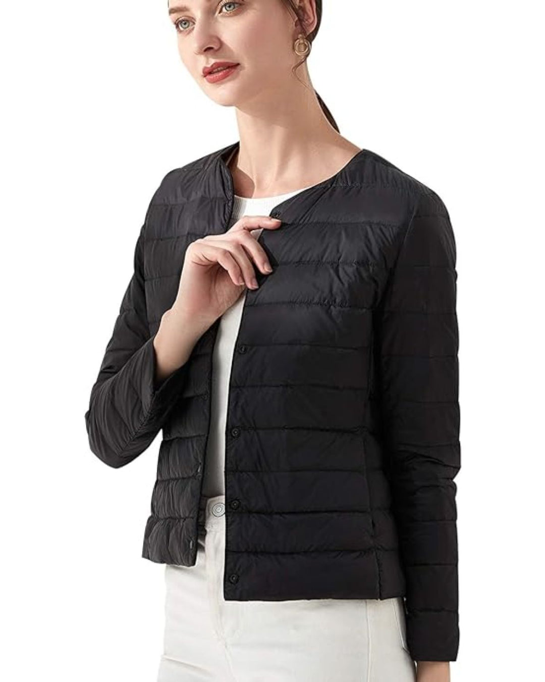 Lichtgewicht dames donsjack, warm en comfortabel voor de winter. Perfecte casual wintermode.